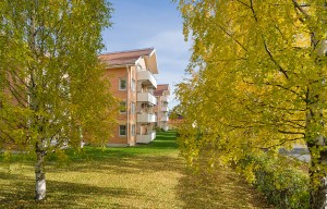 Exteriörbild på lägenhetshus i kvarteret Glasmästaren i Piteå.